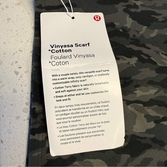 lululemon Vinyasa Scarf Green Camo Button Wrap Cotton Convertible NWT - Picture 2 of 6